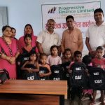 कपिलेश्वरको सामुदायिक विद्यालयमा प्रोग्रेसिभ फाइनान्सको शैक्षिक सामग्री वितरण