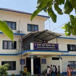 चिकित्सकमाथि हातपात गरेको आरोपमा दुई पक्राउ