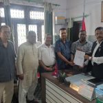 रसुवा बाढीपीडितका लागि ग्यास विक्रेता संघ धनुषाको ८१ हजार र १४० ट्र्याकसुट सहयोग